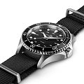 Часы Hamilton Khaki Navy Scuba Quartz H82201931 фото 3